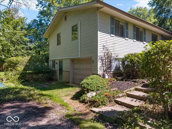 1504 Alimingo DR, Indianapolis, IN 46260