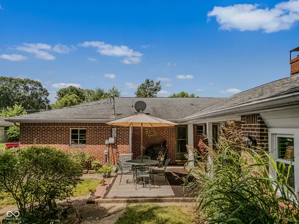 1603 McCullough LN, Columbus, IN 47203
