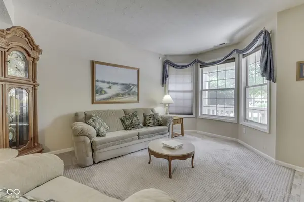 6814 Treyburn CIR, Indianapolis, IN 46237