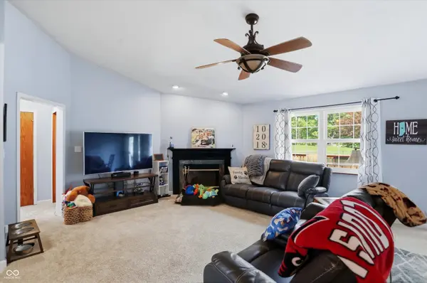 4025 Maple Manor DR, Indianapolis, IN 46237