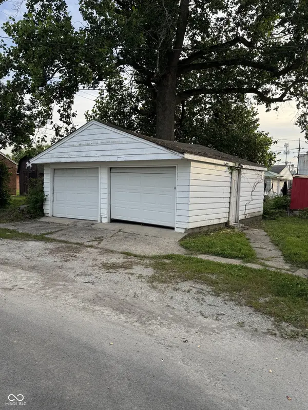 627 E 31st ST, Anderson, IN 46016