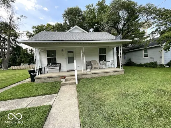 806 E Taylor ST, Ladoga, IN 47954