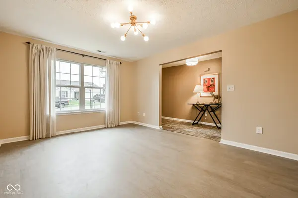 1838 Irish Lake LN, Indianapolis, IN 46239