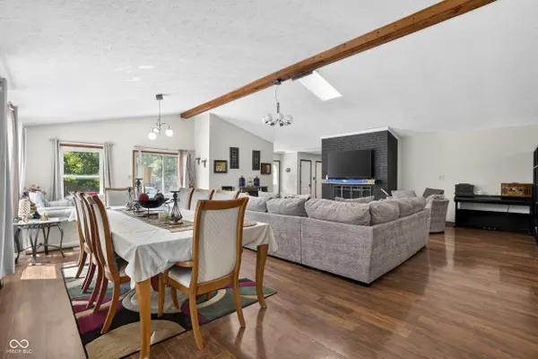 602 S 840 E, Zionsville, IN 46077