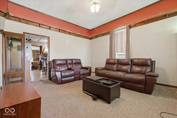 326 W Taylor ST, Shelbyville, IN 46176