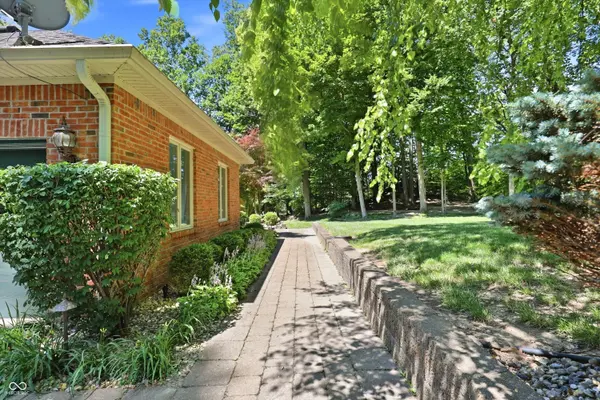 7540 S Susan LN, Trafalgar, IN 46181