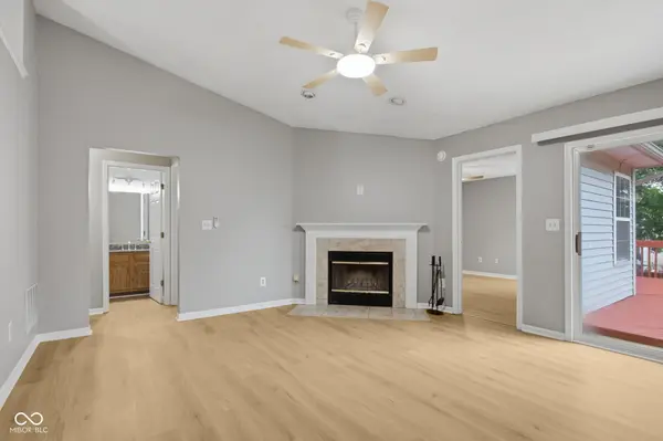 10293 Sun Gold CT, Fishers, IN 46037