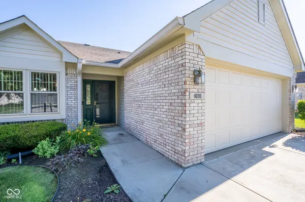 1698 Fairfield CIR, Greenfield, IN 46140