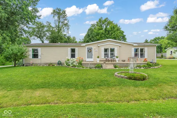 910 E Washington ST, Knightsville, IN 47857