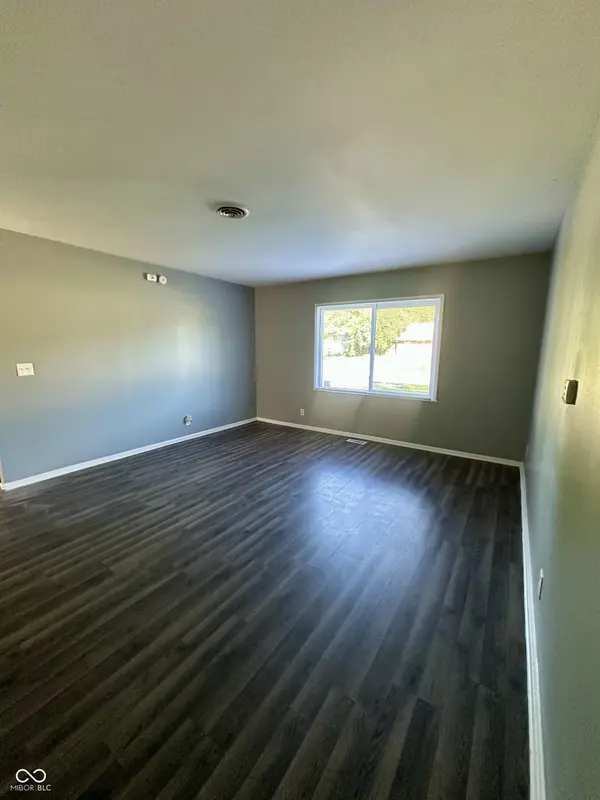 3921 Malibu DR, Indianapolis, IN 46226