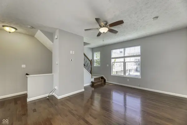 269 1st ST NW, Carmel, IN 46032