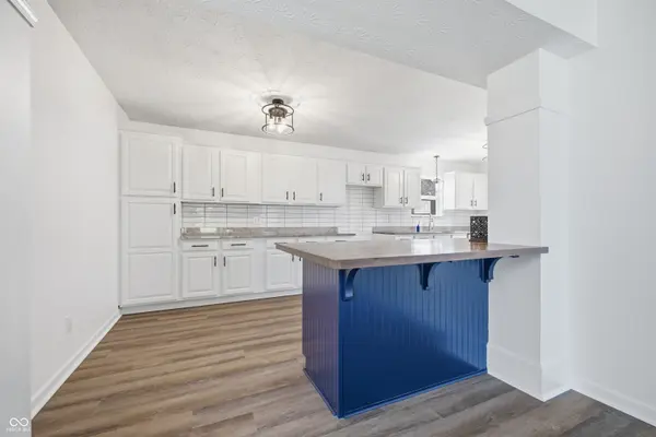 5711 Thompson Park BLVD, Indianapolis, IN 46237