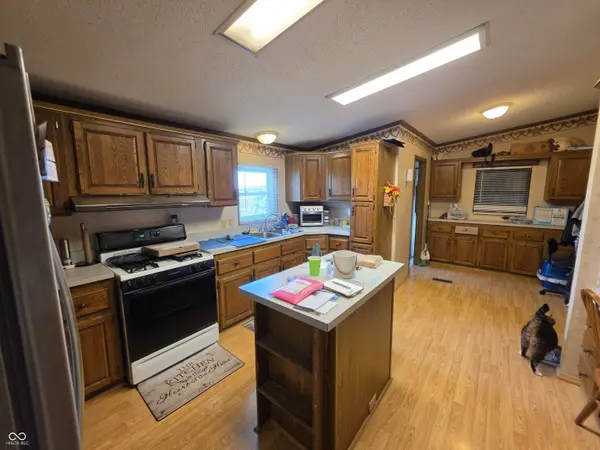 1408 E 600 N, Whiteland, IN 46184