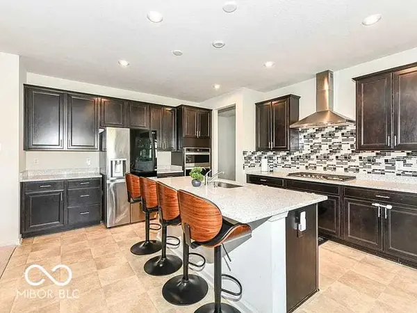 5528 Rothbury RD, Westfield, IN 46062