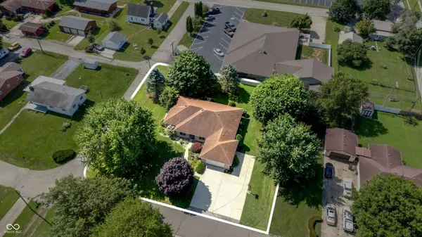 102 Orchard ST, Cambridge City, IN 47327