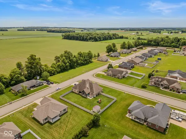 1961 Austin James LN, Seymour, IN 47274