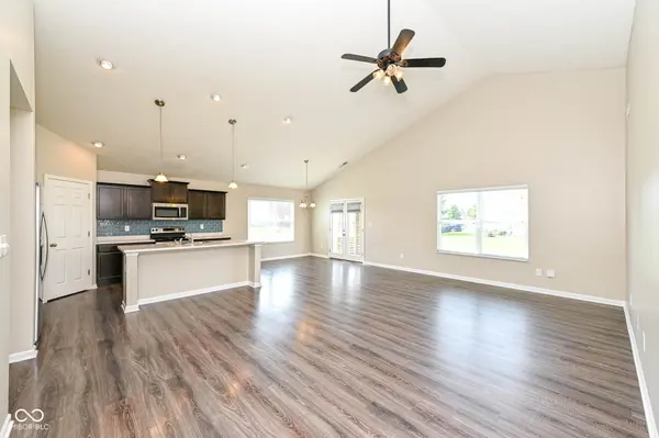 4324 Big Leaf LN, Indianapolis, IN 46239