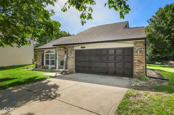 6677 Wimbledon DR, Zionsville, IN 46077