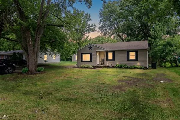 2011 Rosewood AVE, Anderson, IN 46011