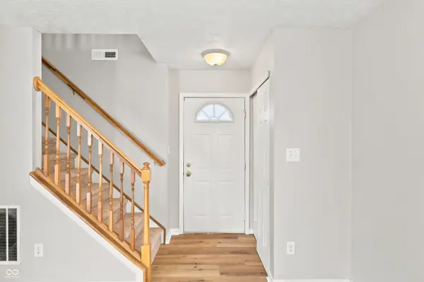 5658 Cheval, Indianapolis, IN 46235