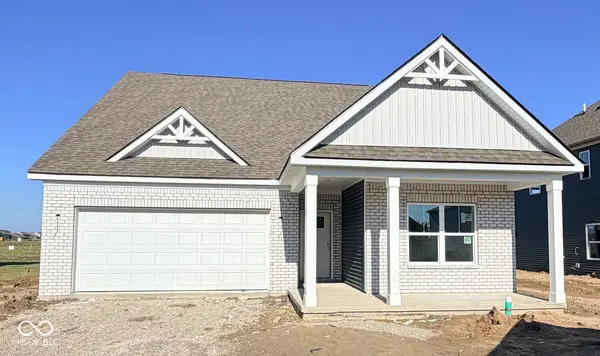 2762 Muirfield ST, Franklin, IN 46131