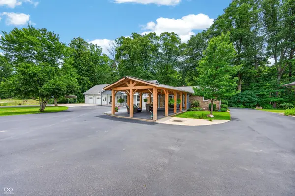 800 N Greensburg ST, North Vernon, IN 47265