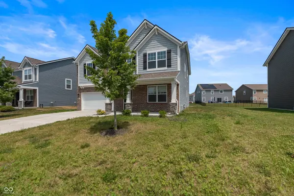 6843 Arrowhead DR, Brownsburg, IN 46112