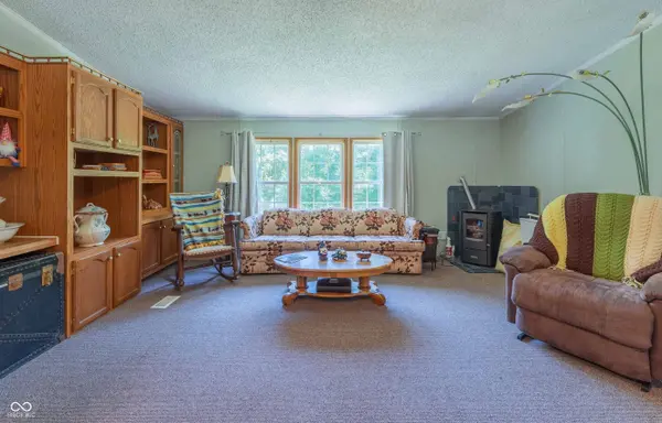 982 E Porter Ridge RD, Spencer, IN 47460