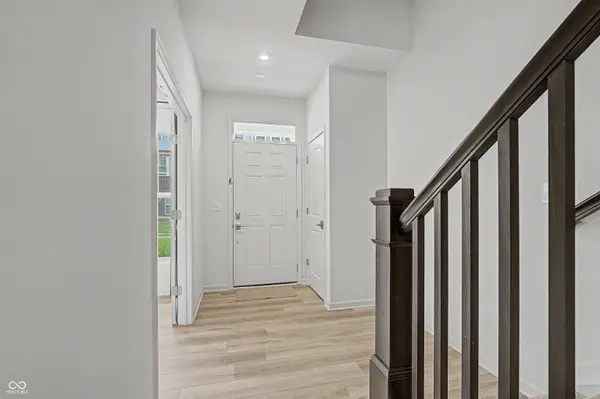 14565 Pomona LN, Carmel, IN 46074