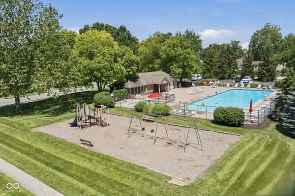 8897 Tanner DR, Fishers, IN 46038