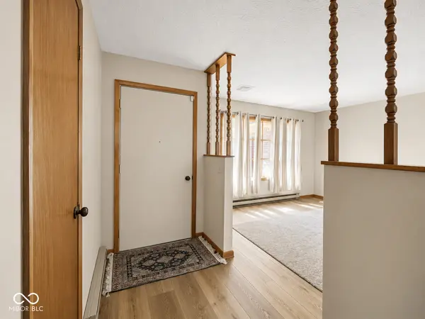 6 U DR, Cloverdale, IN 46120