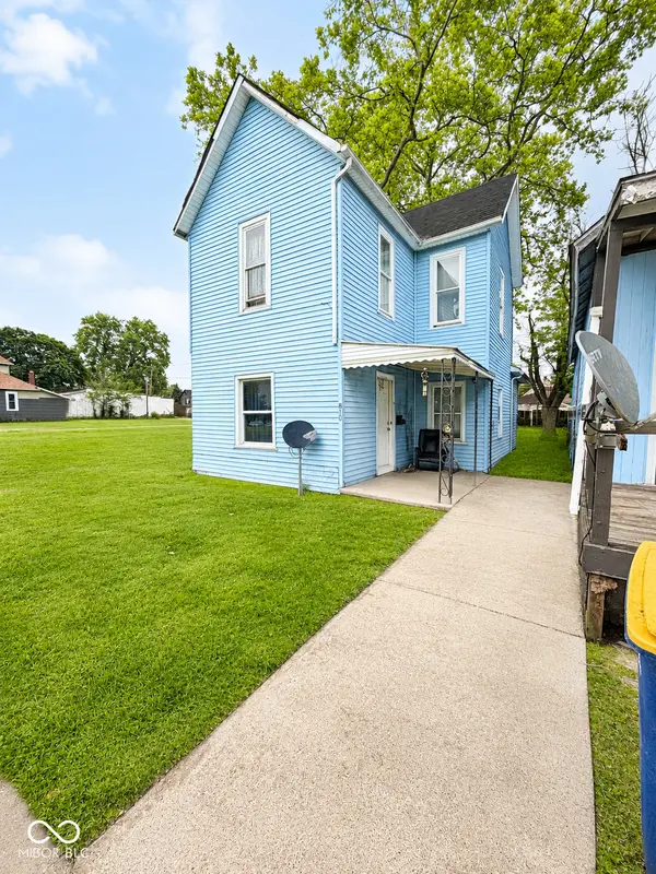810 N Walnut ST, Muncie, IN 47305