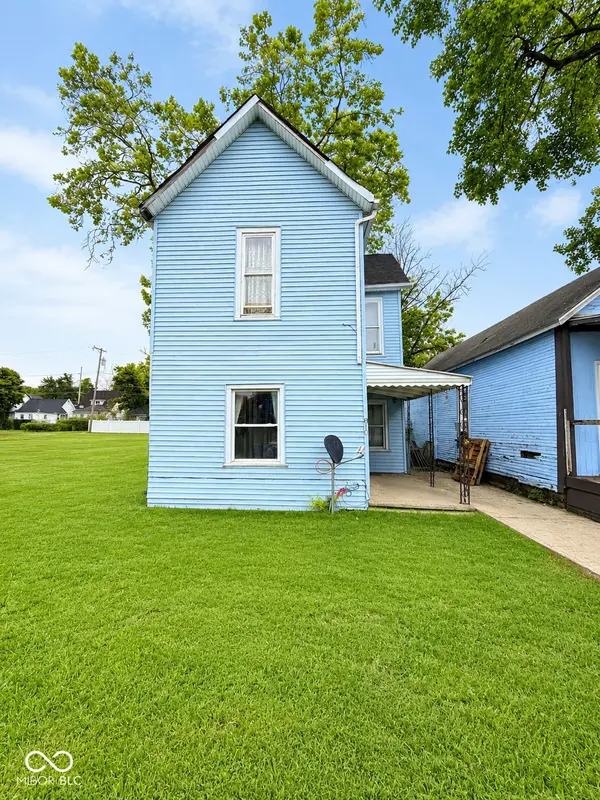810 N Walnut ST, Muncie, IN 47305