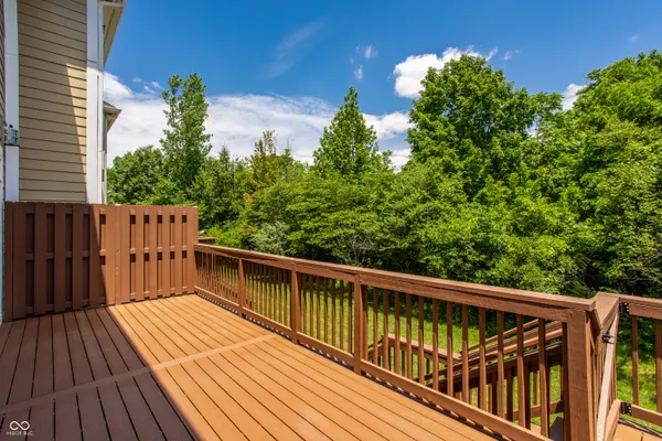 121 Wakefield WAY, Zionsville, IN 46077