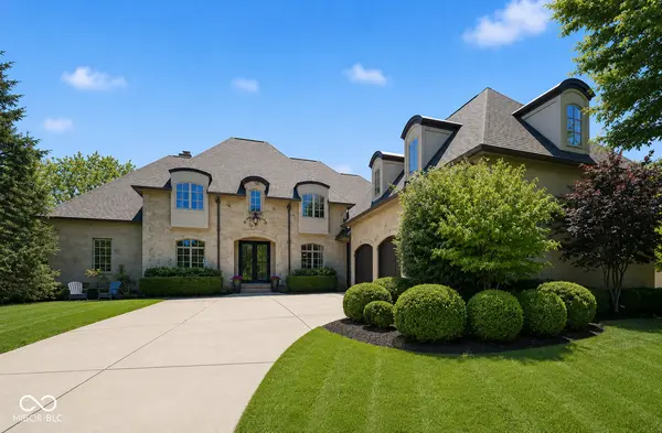 15479 Hidden Oaks LN, Carmel, IN 46033