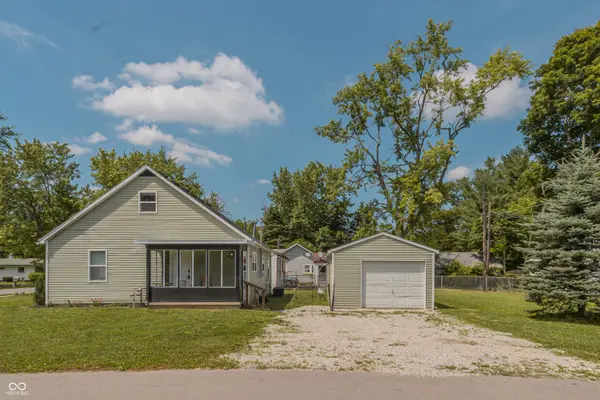 1928 S Meeker AVE, Muncie, IN 47302