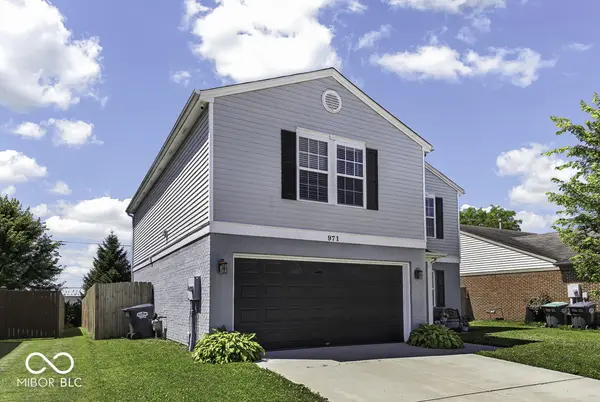 971 Shenandoah WAY, Greenwood, IN 46143
