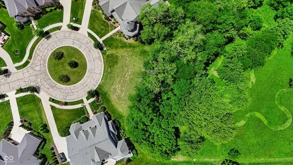 6483 W Deerfield CT, Zionsville, IN 46077