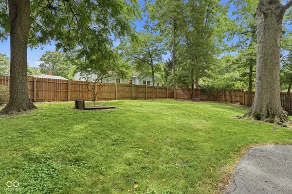 2428 McLeay DR, Indianapolis, IN 46220