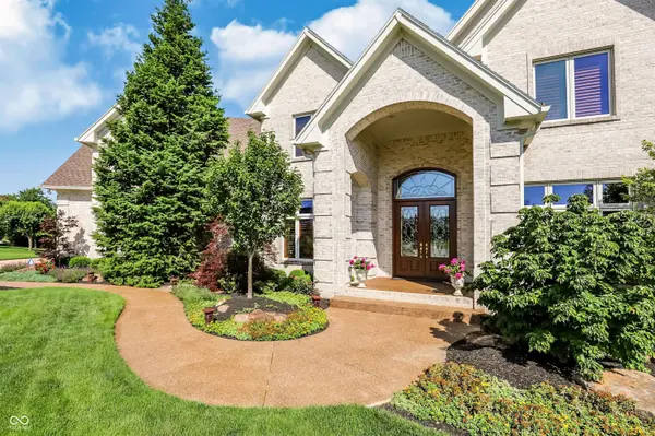 2840 Camberly CT, Greenwood, IN 46143