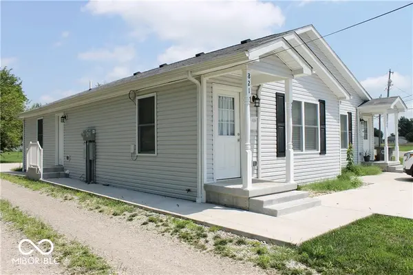 821 E 10th ST, Seymour, IN 47274