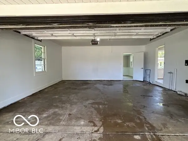 2705 W 38th ST, Anderson, IN 46011