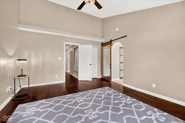 11501 Woodview East DR, Carmel, IN 46032