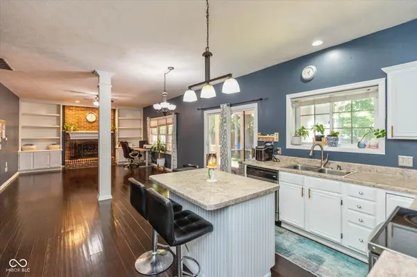 5118 Robinsrock WAY, Indianapolis, IN 46268