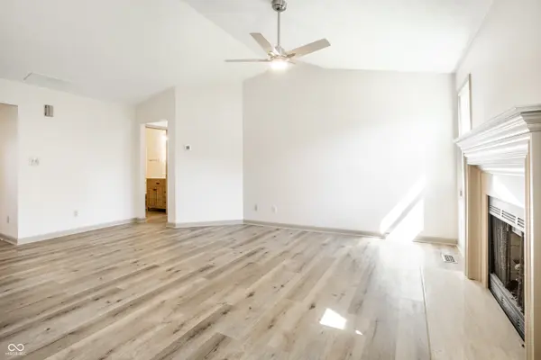 1667 Park Castle WAY, Indianapolis, IN 46229