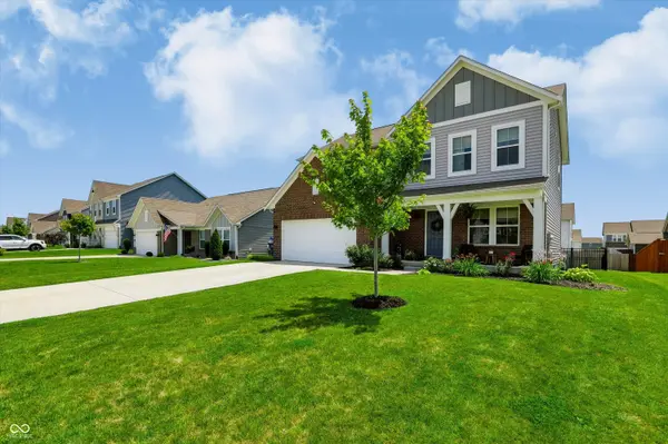 5521 Woods Pointe DR, Mccordsville, IN 46055
