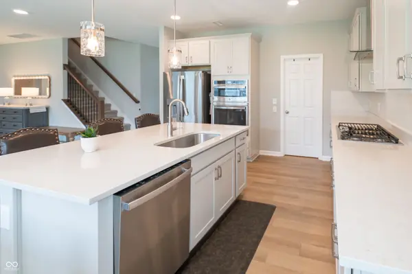 4331 Risen Star WAY, Bargersville, IN 46106
