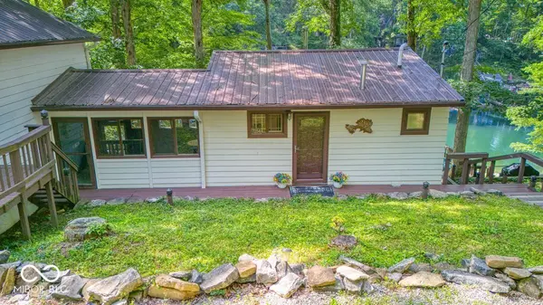 7254 Halibut DR, Nineveh, IN 46164