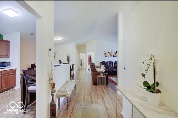 230 Legends Creek WAY #207, Indianapolis, IN 46229