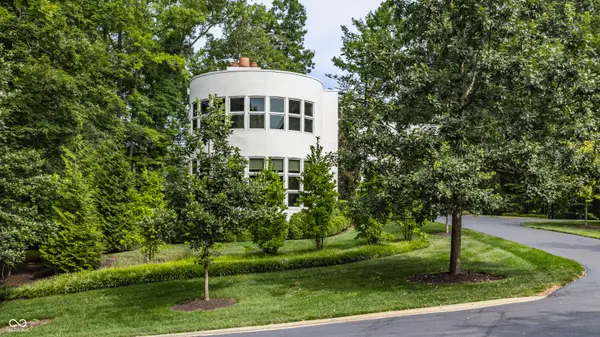 10565 Spring Mill RD, Carmel, IN 46290